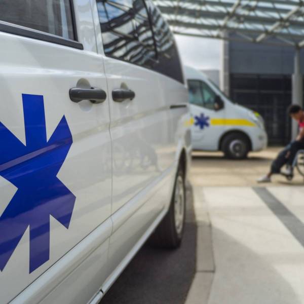 Transport en ambulance sur Lille suite à la maladie du coronavirus Covid 19